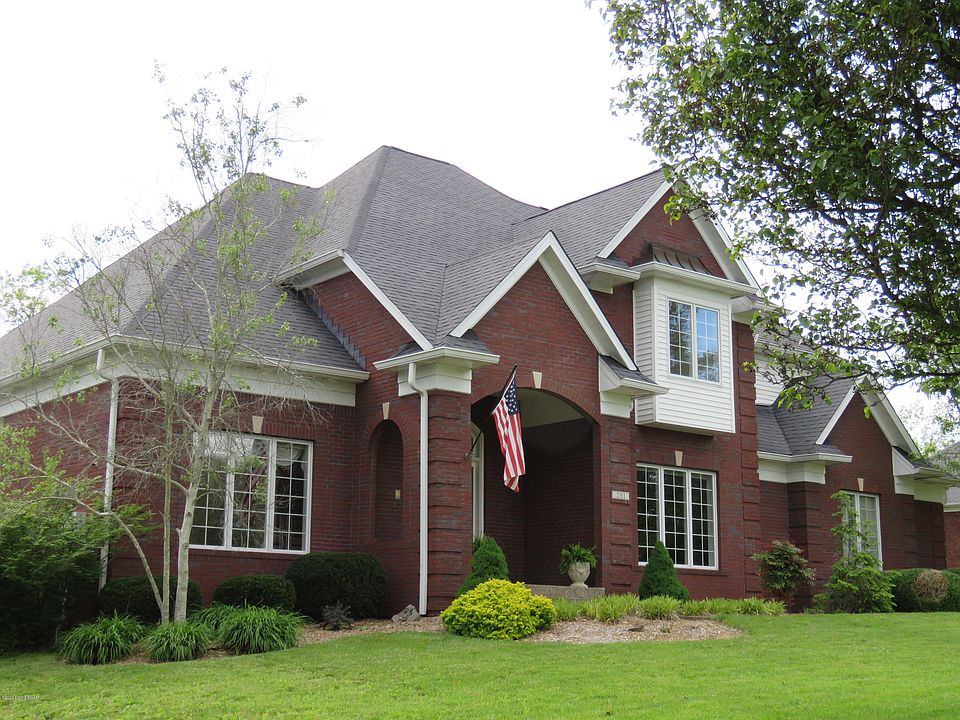 1st image of 201 White Oak Dr