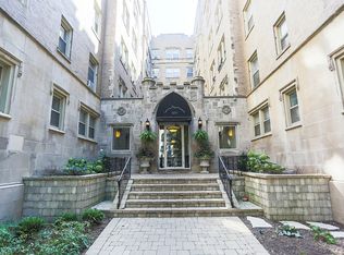 Renaissance - 901 W Argyle St, Chicago, IL 60640