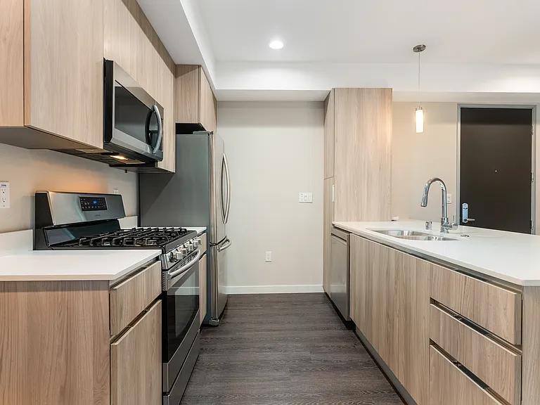 16300 Ventura Blvd #210 — Photo 8