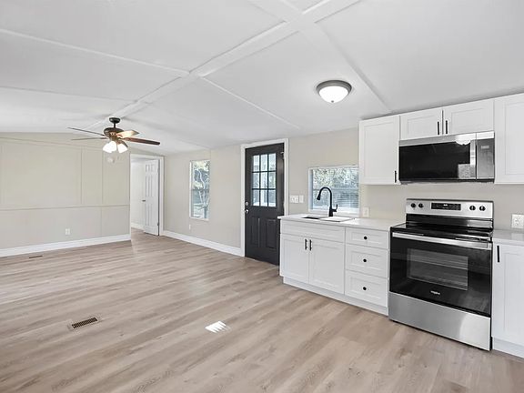 3rd image of 385 Katnack Rd #A