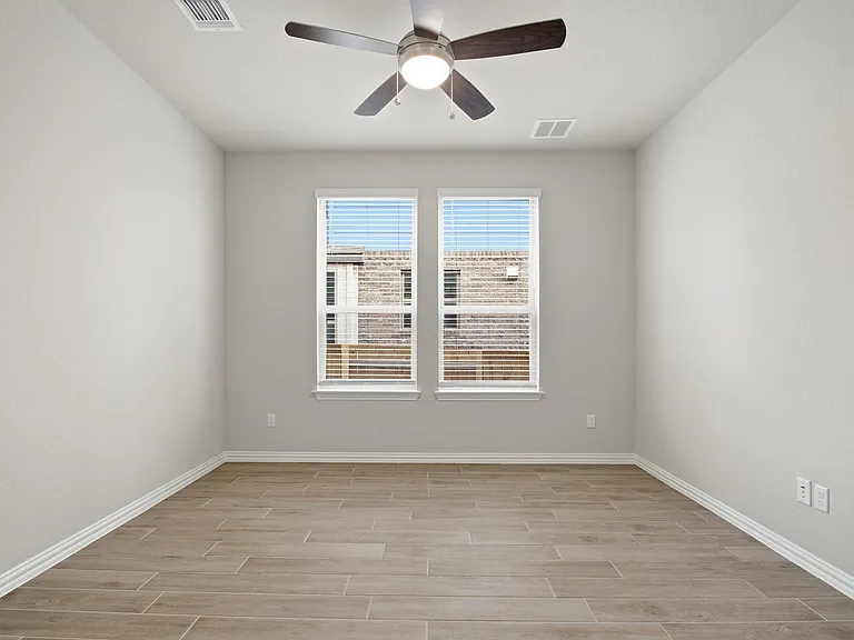 1009 Calendula Trl — Photo 12