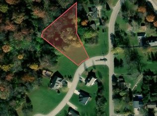 12 Hidden Grove Ln, Spring Valley, IL 61362