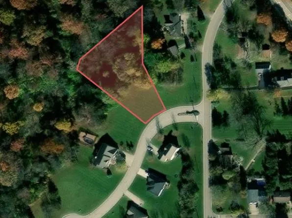 12 Hidden Grove Ln, Spring Valley, IL 61362