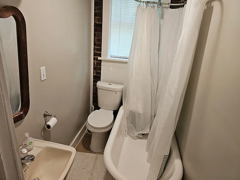 525 E Manning St #2 — Photo 4