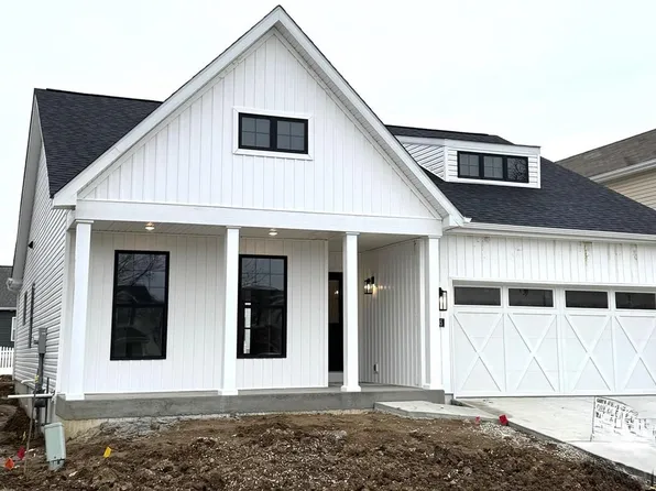 1905 Promenade Ln, Belleville, IL 62220