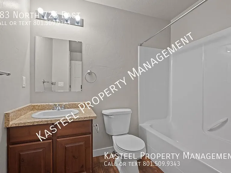 283 N 725 E — Photo 16