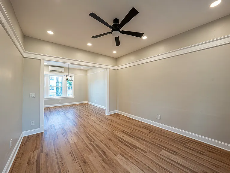 1458 W Foster Ave #1 — Photo 7