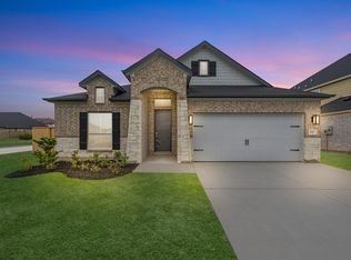 620 Juniper Heights Ln, Waller, TX 77484
