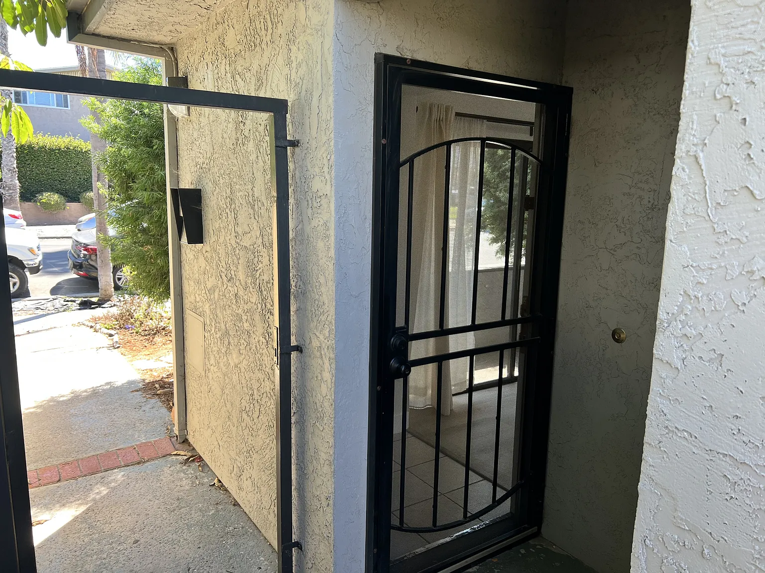3784 Pershing Avenue - 1 — Photo 3