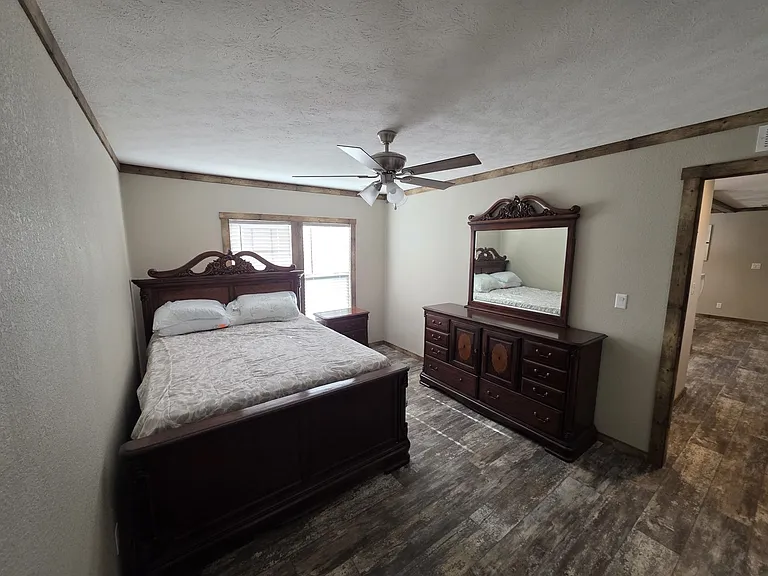 1242 N Alameda Rd — Photo 16