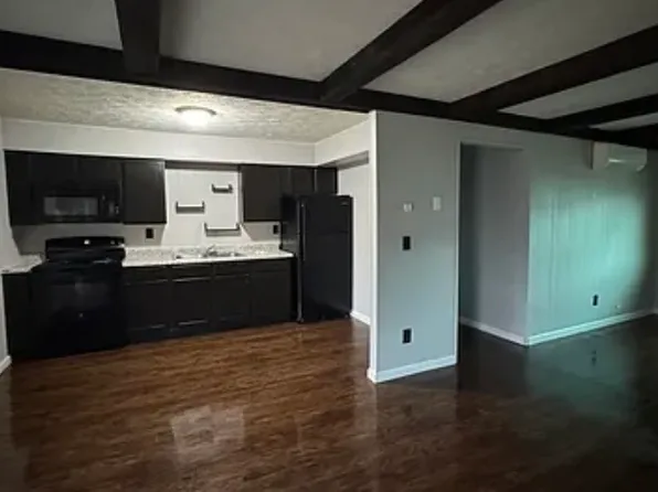 900 Crique Side Dr #6, Morehead, KY 40351