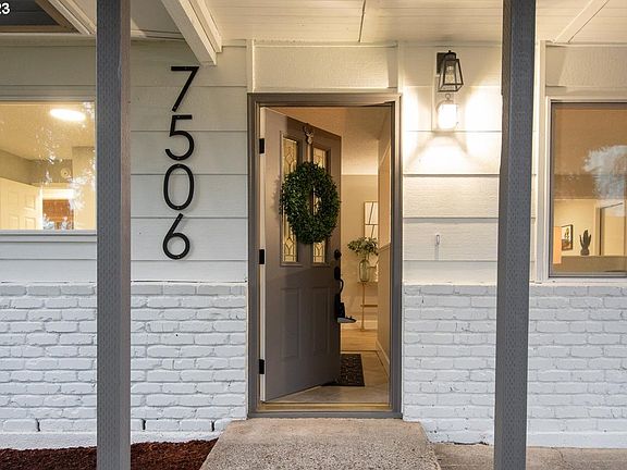 3rd image of 7506 NE 63rd Ave