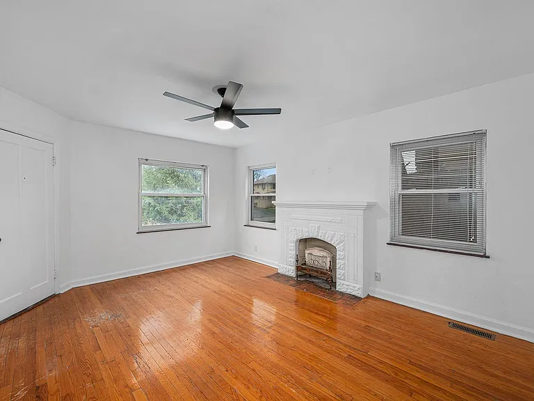 3829 Winding Way #1 — Photo 2