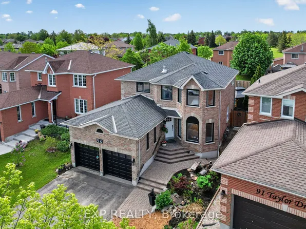 93 Taylor Dr, Barrie, ON L4N 8K3
