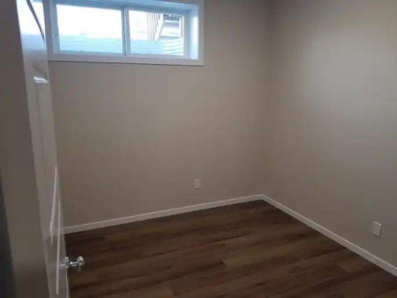 Edmonton Apartment for rent - 2 Bedrooms — photo 5