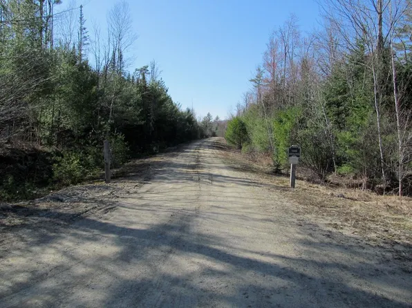 53 GMS Lane, Dixfield, ME 04224