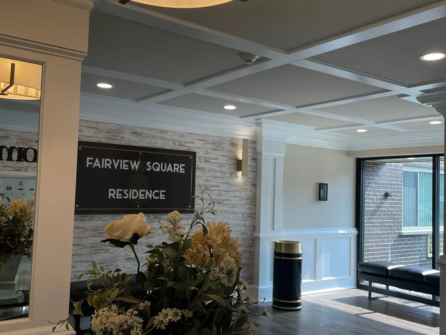 5118 Fairview Ave — Photo 3