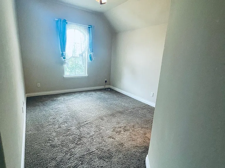 27926 Bradford Ridge Dr — Photo 18