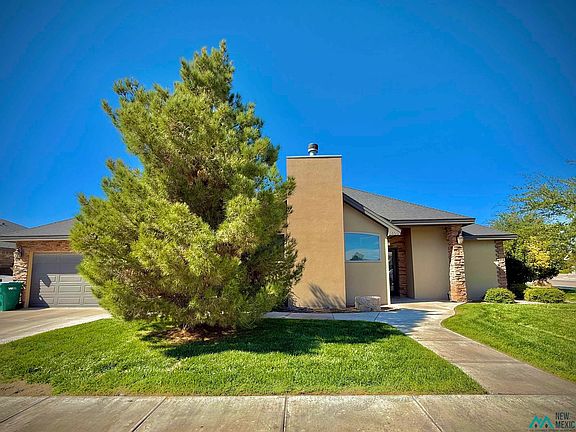 2nd image of 1600 W Camino Del Arco