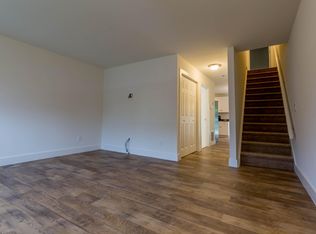 22 Spring Creek Dr APT 204, Pleasant Valley, NY 12569