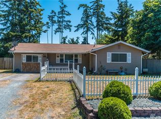 1018 Ridgeway Dr, Oak Harbor, WA 98277