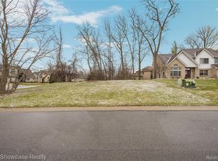 0 Forest Bay Dr, Waterford, MI 48328