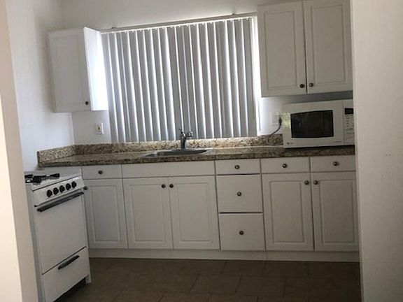 4th image of 225 Belmont Ave #225