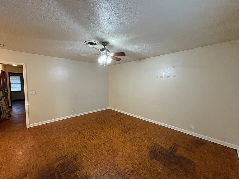 1508 Southern Heights Ave — Photo 2