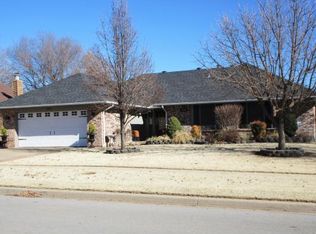 908 Claremont St, Weatherford, OK 73096