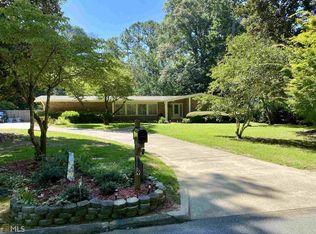 1139 S Pine Valley Rd, Griffin, GA 30224