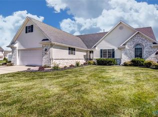 3329 Ice Castle Dr, Oregon, OH 43616