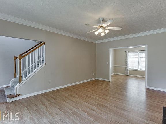 3rd image of 3231 Oaktree Park Dr
