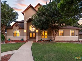 17 Horseshoe Ct, New Braunfels, TX 78132