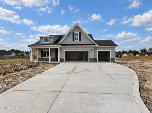 107 Lola Place, La Grange, NC 28551