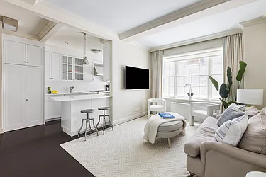 28 East 10th Street, #1K