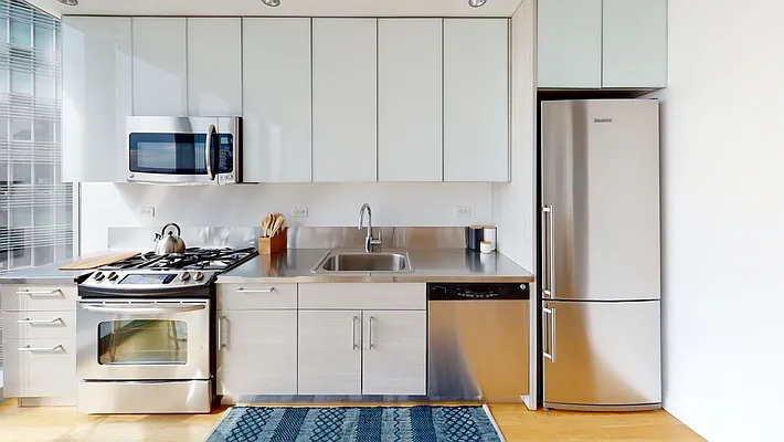 Rented by Two Trees | media 27