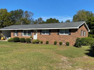 161 Hill Ln, Sneads Ferry, NC 28460