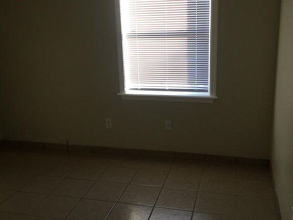 4th image of 507 NW Westvale Cir #B