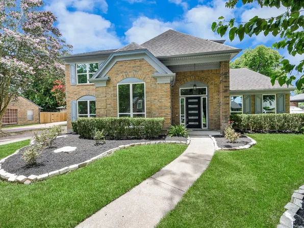 8919 Crazy Horse Trl, Houston, TX 77064