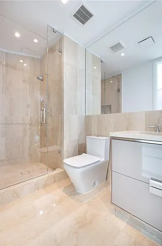 15701 Collins 1403 Sunny — Photo 11