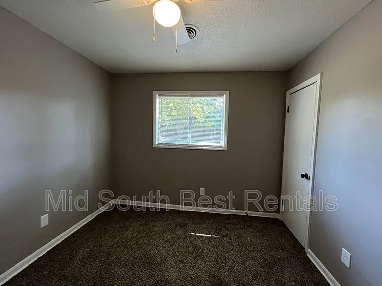 3587 Big Tree Cv — Photo 2