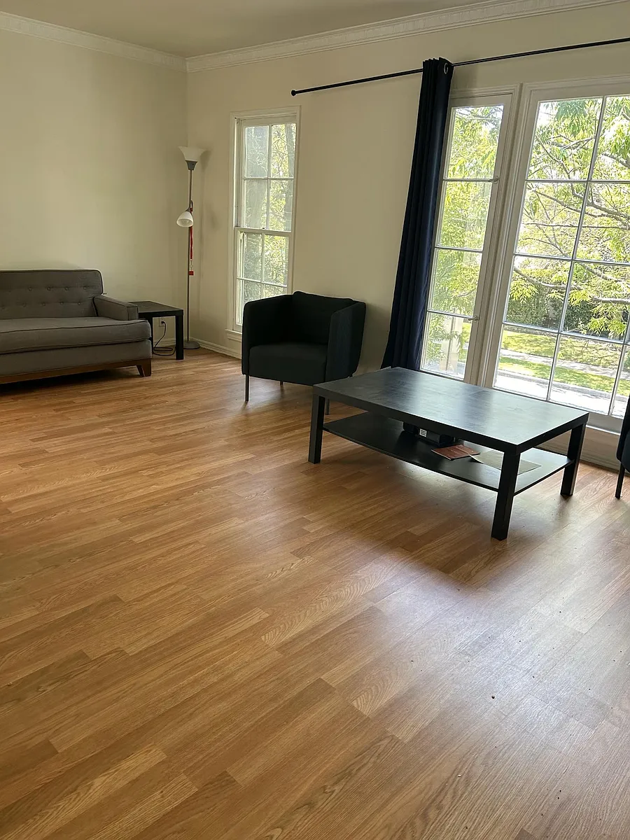 Living Room - 200 S Reeves Dr #1