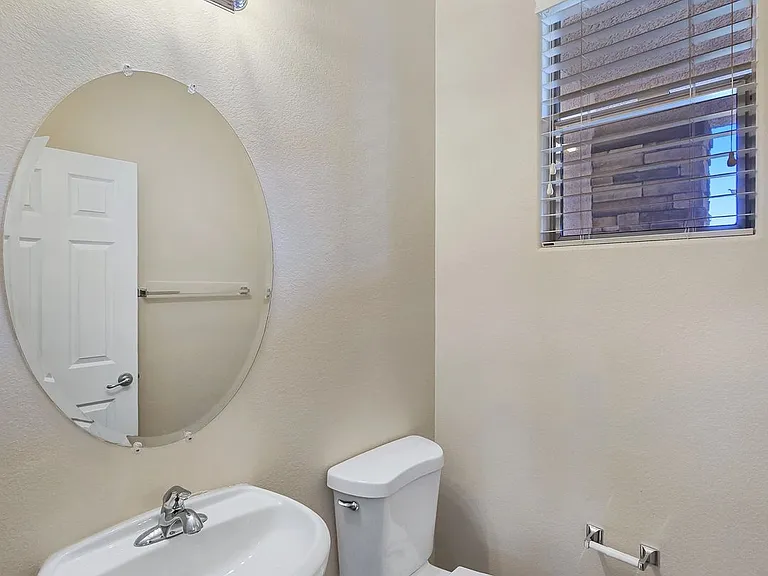 5389 Hollymead Dr — Photo 15