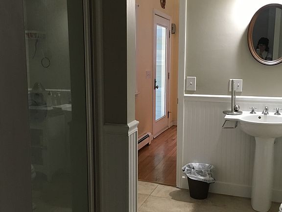 2nd image of 26 Livingston Dr