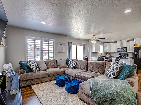 2nd image of 2497 N Garden Dr