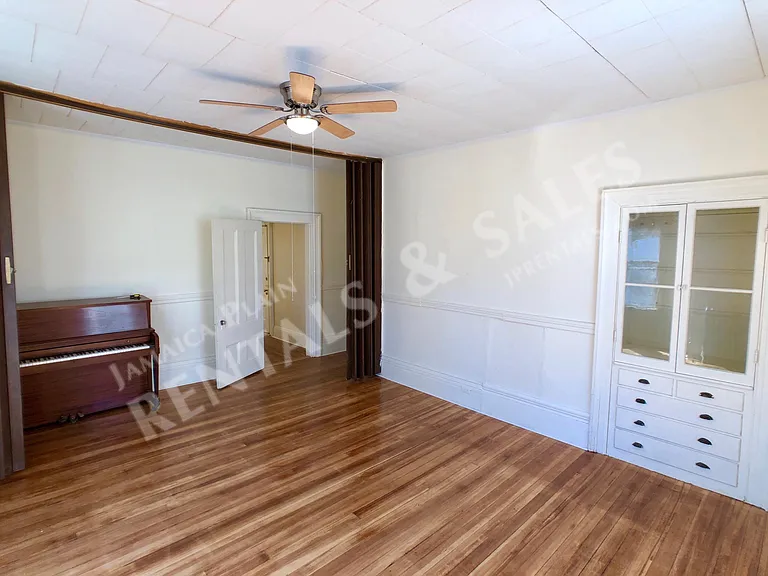 47 Custer St #2 — Photo 5