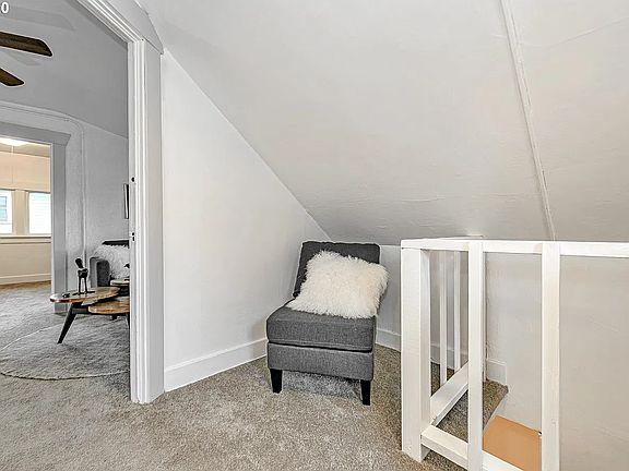 3rd image of 5312 NE 12th Ave #2