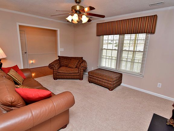4th image of 4364 Creekridge Ln