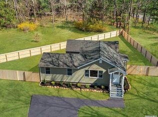 Sinai ×2 Two Suns in the Heavens: The Sino-Soviet Struggle for