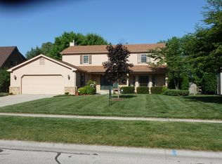 2264 Glenrose Ln, Maumee, OH 43537